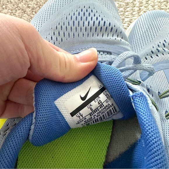 NIKE Free Runs Youth 7 - Picture 7 of 8